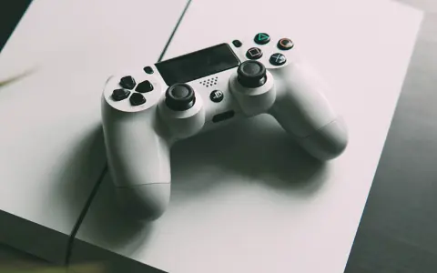 DualShock 4 na PC: Opanuj podłączenie i graj bez przeszkód!