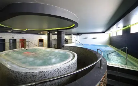 Hotel Jacetania Spa & Aparthotel: Relájate con servicios únicos y familiares