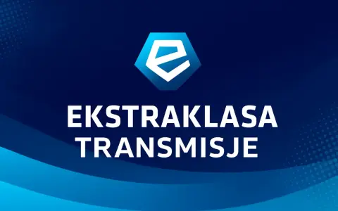 Logo Ekstraklasy i napis "EKSTRAKLASA TRANSMISJE" informują, gdzie można obejrzeć mecze ekstraklasy na żywo.