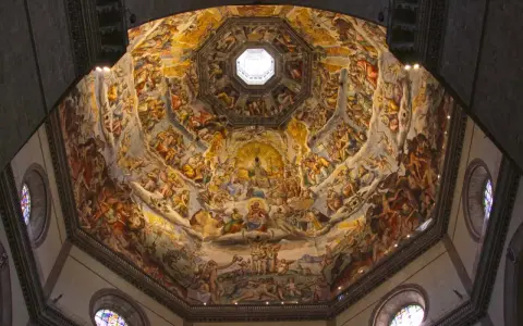 Fresque spectaculaire du **duomo Florence interieur**, une vision céleste et infernale peinte sur la coupole.
