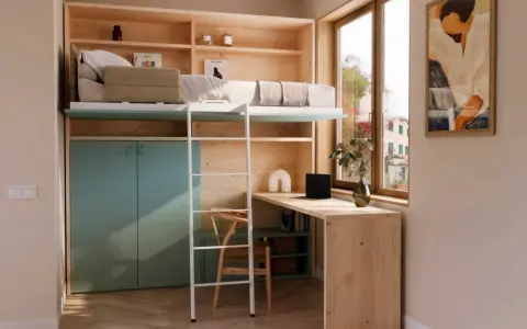 Solución inteligente para habitaciones pequeñas juveniles: cama elevada, escritorio y armarios integrados en madera clara y verde menta.