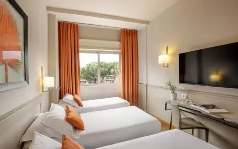 Grand Hotel Fleming Roma: 4 Stelle, Tranquillità e Servizi