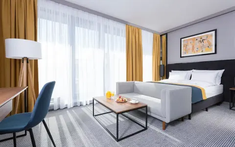 Czy w hotelu można przyjmować gości? Zasady, które musisz znać