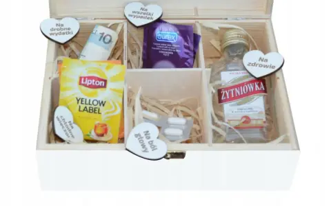 Prezent na 14 rocznicę ślubu: wódka, herbata, prezerwatywy, leki i pieniądze. Wszystko, co potrzebne na każdą okazję!