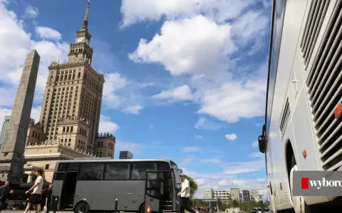 Gdzie jest przystanek Big Bus Warszawa? Start z Dworca!