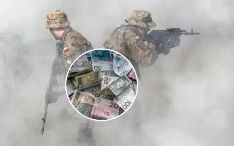 Żołnierze w dymie z karabinami, a w tle stos polskich banknotów. Czy to pytanie o to, ile zarabia żołnierz?