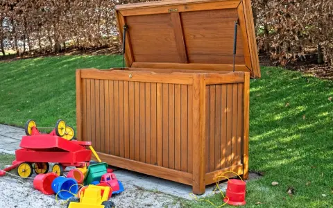 Jak zrobić plac zabaw drewniany? Kompletny poradnik DIY!