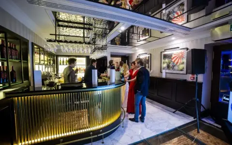 Hotel Sixty Six zamknięty: poznaj powody i co powstanie w tym miejscu
