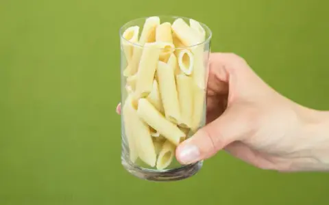 Makaron ugotowany: kalorie, typy i sekrety lżejszych dań.