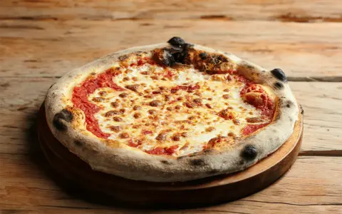 Pizza rossa co to? Odkryj jej składniki, historię i smak