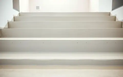 Wyrównaj schody betonowe: metody, materiały, uniknij błędów!