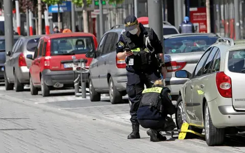 Parkowanie na osiedlu: Mandat od straży? Poznaj swoje prawa!
