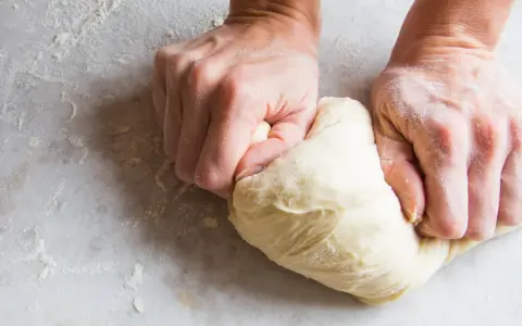 Recette pâte à pizza facile : le guide inratable pour tous