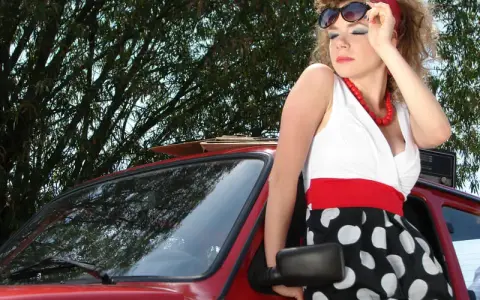 Impreza w stylu PRL wystrój - stwórz niezapomnianą atmosferę retro