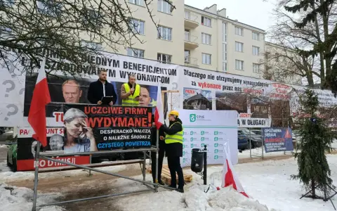 Uczciwe firmy walczą o należne środki z czystego powietrza, bo nie dostały pieniędzy.