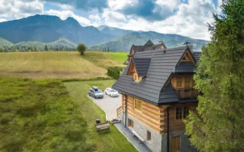 Bacówka Zakopane Krupówki – idealne miejsce na góralską ucztę