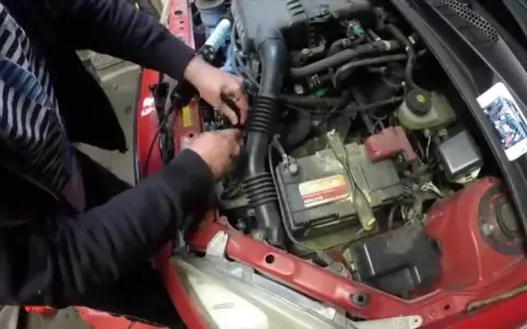 Ile płynu do chłodnicy Toyota Yaris? Uniknij błędów!