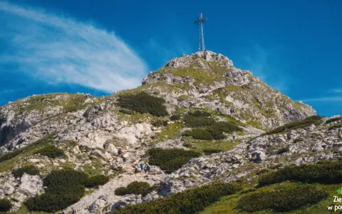 Giewont: ile km? Trasy, czas, łańcuchy. Twój przewodnik po szczycie.