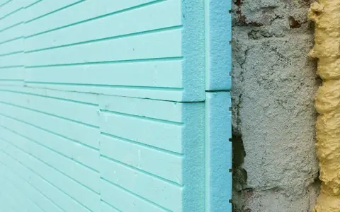 Czym ocieplić dom zamiast styropianu? Porównanie alternatyw
