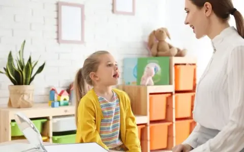 Czy logopeda to zawód medyczny? Sprawdź kontrowersje i status zawodowy