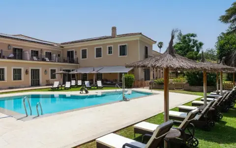 Hoteles en Jerez: Guía experta para tu estancia ideal