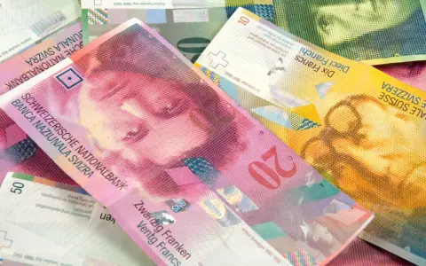 Upadłość biura podróży? Sprawdź, jak odzyskać pieniądze i co robić