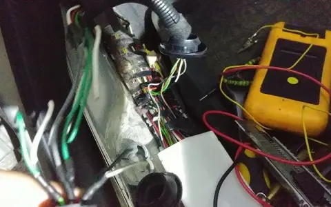 Wiązka elektryczna Passat B5: Awarie, naprawa i jak zaoszczędzić?