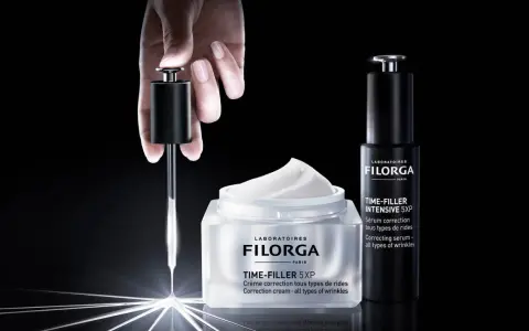 Filorga Time-Filler 5XP: crema e siero anti-rughe. Scopri come si usa il ncef-shot Filorga per una pelle levigata.