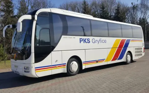 Gryfice: Skąd odjeżdża Twój bus? Sprawdź dworzec i przystanki!