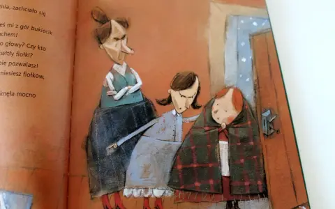 Ilustracja z porazińskiej baśni o 12 miesiącach. Zła macocha i przyrodnia siostra patrzą na dziewczynkę okrytą kocem.