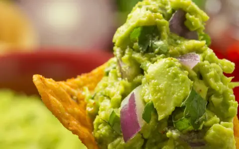 Guacamole: "Masło bogów" na Twoim stole? Przepis i sekrety
