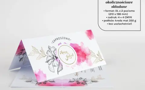 Otwierane zaproszenie ślubne z kwiatowym motywem i złotymi zdobieniami. Idealne, by dowiedzieć się, jak wydrukować zaproszenie otwierane.