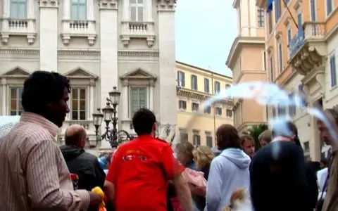 Mediolan: czy jest bezpiecznie? Poradnik jak uniknąć kradzieży