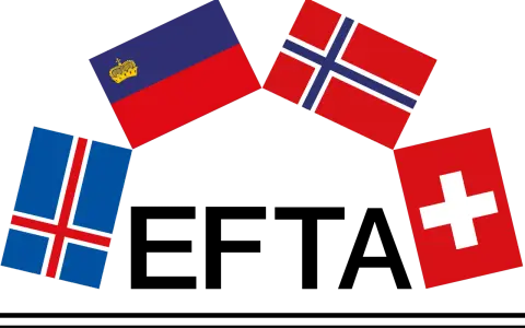 Flagi Islandii, Liechtensteinu, Norwegii i Szwajcarii tworzą łuk. Cztery kraje EFTA w jednym obrazie.