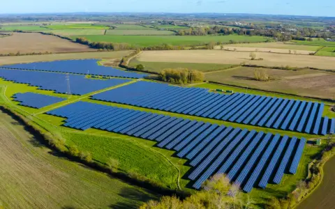 Aukcje OZE: Jak wygrać 15 lat wsparcia dla zielonej energii?