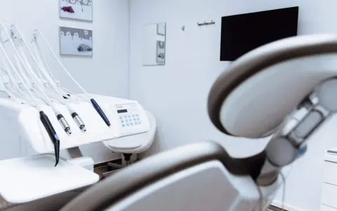 Jak często do dentysty? Twój spersonalizowany plan wizyt