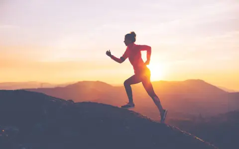 Bieganie po górach: od zera do trailowca Twój start w górach