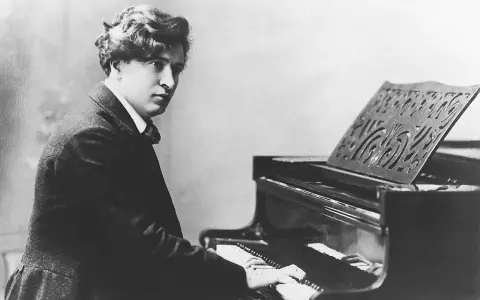 Pianista: Kto to? Wirtuoz, akompaniator, kariera poznaj świat!