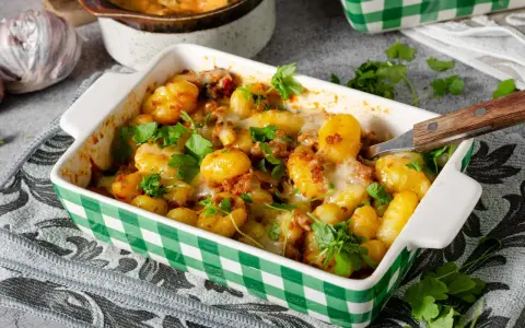Gnocchi: Z czym podawać? Od klasyki po nietypowe połączenia