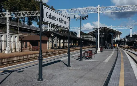 SKM Gdańsk Główny: Peron 3, bilety i wskazówki dla podróżnych