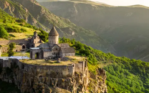 Armenia: Czy jest bezpiecznie? Sprawdź fakty i porady