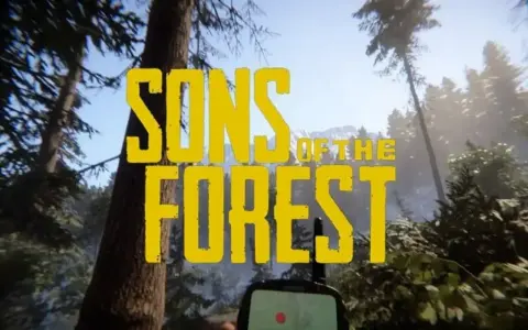 Napis "Sons of the Forest" na tle leśnego krajobrazu z widocznym GPS-em. Gra survivalowa na PS5.