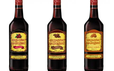 Grzaniec Galicyjski: Ile % alkoholu? Poznaj moc i sekrety podgrzewania