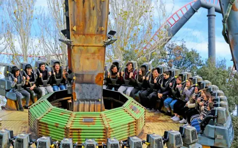 Horarios Parque de Atracciones Madrid 2026: Claves para tu visita