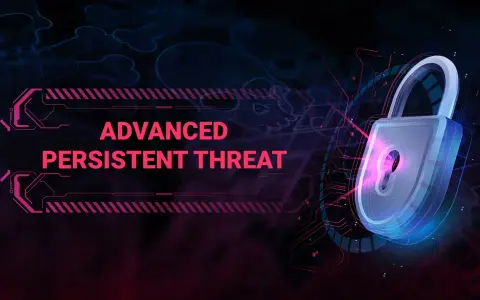Ein leuchtendes Vorhängeschloss symbolisiert die Abwehr eines **advanced persistent threat**. Digitale Muster und Totenköpfe im Hintergrund deuten auf Cybergefahren hin.