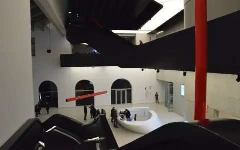 Muzeum sztuki współczesnej w Rzymie: odkryj niezwykłe kolekcje