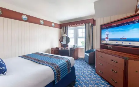 Hotel Newport Bay Club Disney: Todo lo que necesitas saber antes de ir