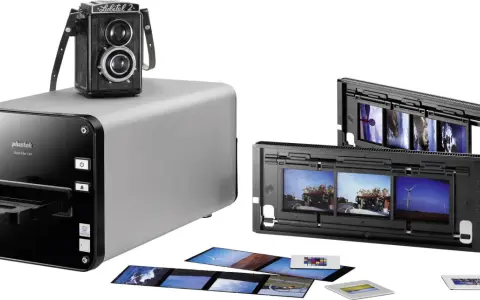 Plustek OpticFilm 120 to jaki skaner do zdjęć? Urządzenie do digitalizacji klisz i slajdów, obok klasyczny aparat Lubitel 2.
