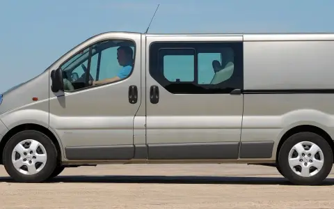 Renault Trafic jaki silnik wybrać, aby uniknąć awarii i kosztów