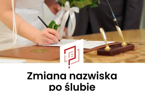Panna młoda podpisuje dokumenty ślubne, decydując, jakim nazwiskiem podpisać się na ślubie cywilnym.